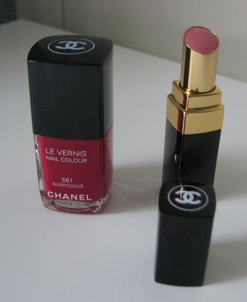 Chanel Le Vernis 561 Suspicious, Chanel Rouge Coco Shine 74 Parfait/3388503_Chanel_Le_Vernis_561_Suspicious_Chanel_Rouge_Coco_Shine_74_Parfait (500x611, 246Kb)