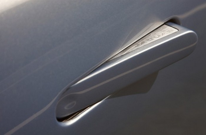 Красивый родстер Jaguar F-Type образца 2012 года 12 (700x459, 33Kb)