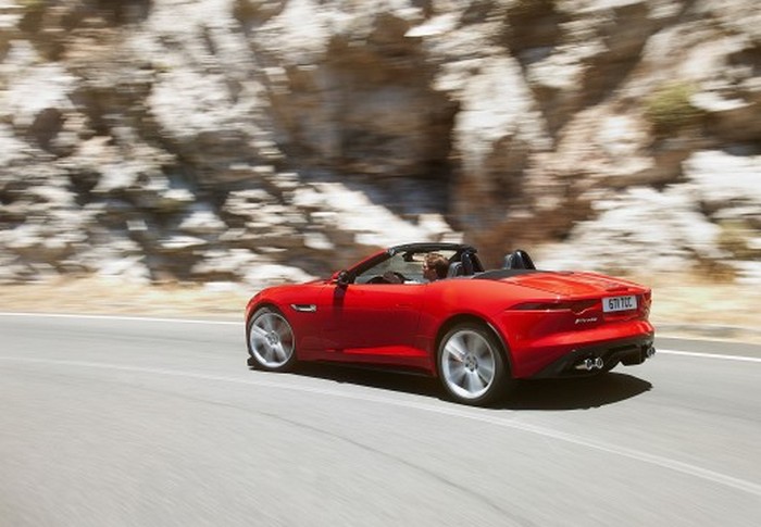 Красивый родстер Jaguar F-Type образца 2012 года 26 (700x485, 74Kb)