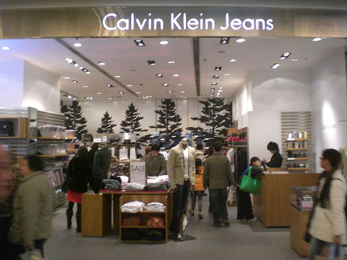 800px-HK_Kwun_Tong_APM_Shop_Calvin_Klein_Jeans (700x525, 62Kb)