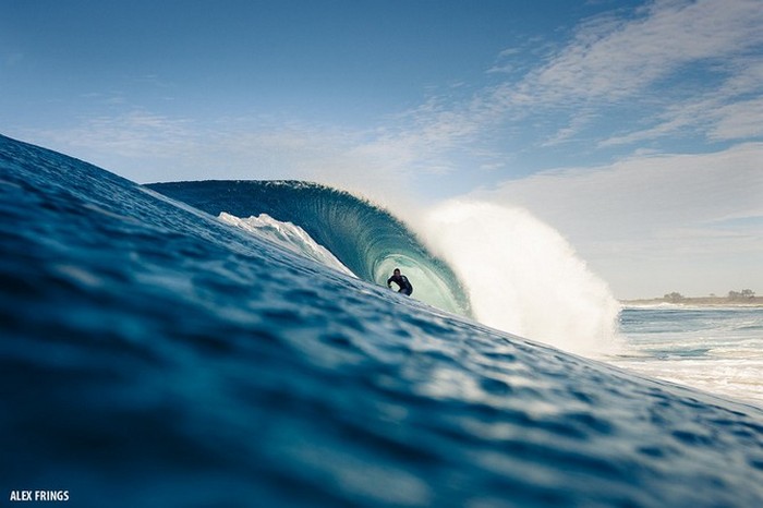 Красивые фотографии серферов от Alex Frings 16 (700x466, 58Kb)