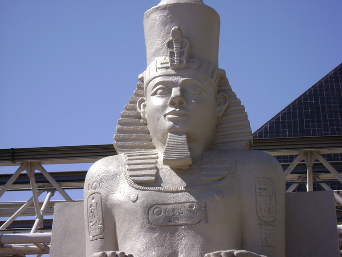 Отель Luxor hotel и Casino, Las Vegas - Пожить в пирамиде. 31887