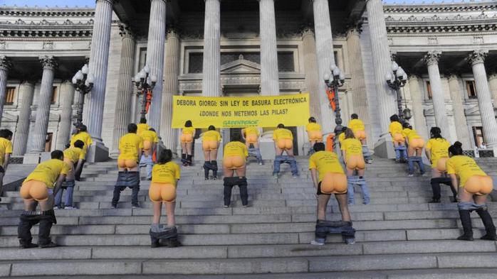 Акция протеста Greenpeace в Аргентине