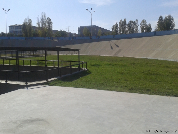 Велотрек «Олимпия» в Ташкенте./2493280_20150915_150411 (700x524, 258Kb)