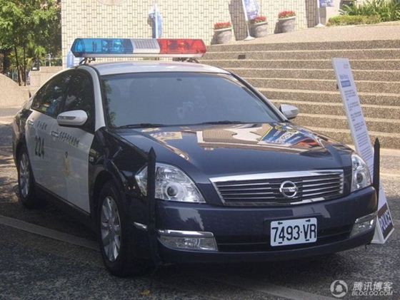 police car 22 (560x421, 48Kb)