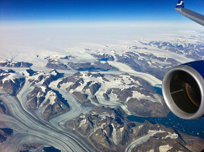 greenland-aerial-from-an-airplane-window (700x523, 122Kb)