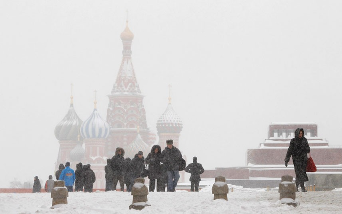 Сильный снегопад в Москве (Heavy snow in Moscow)