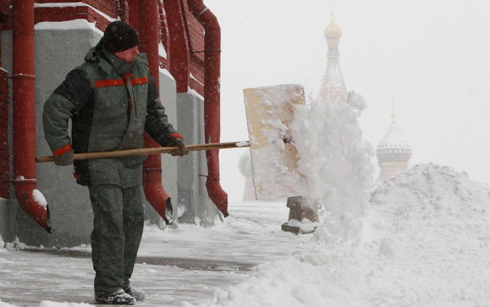 Сильный снегопад в Москве (Heavy snow in Moscow)