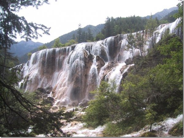 1324629839_jiuzhaigou_waterfall_3 (600x450, 72Kb)