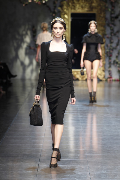 dolce-gabbana-fw-2013-collection-women-fashion-show-runaway-photo-53 (400x600, 88Kb)