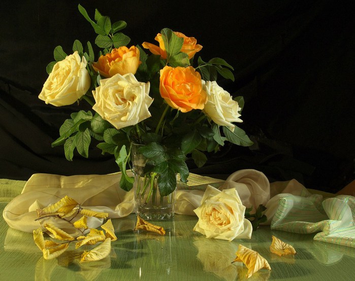 Очаровательные розы. Натюрморты. picturecontent-pid-27eb5 (700x554, 92Kb)