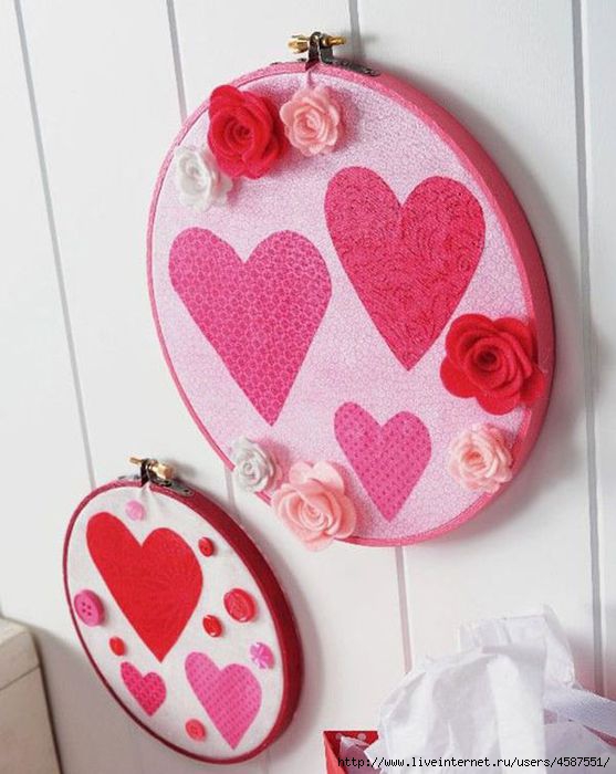Valentines-Day-embroidery-wall-hanging-with-heart-motiff (557x700, 155Kb)