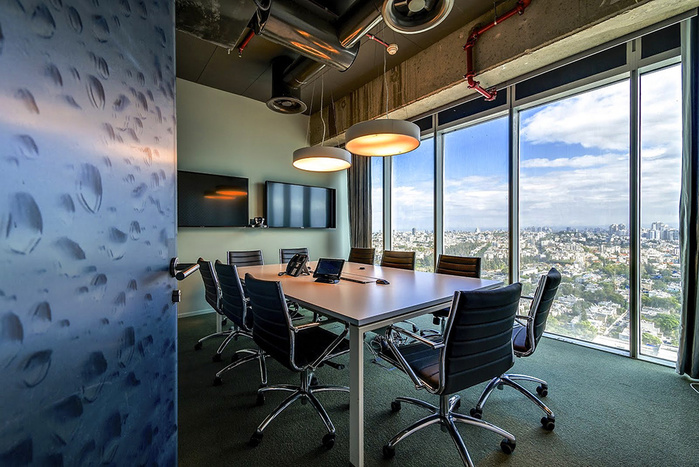 google_tel_aviv_office_hqroom_ru_11 (700x467, 177Kb)