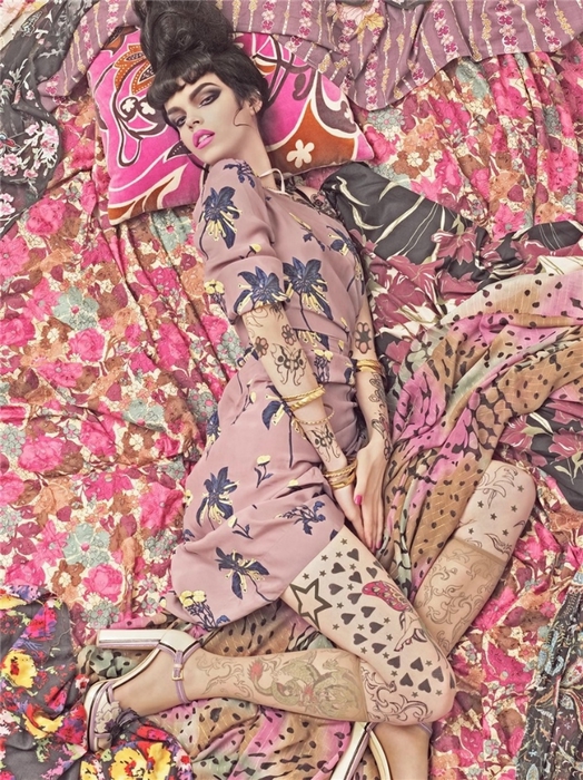 25960e9344f592e98072ef352700cf41_08_02_2009_0623979001234108510_steven_meisel (524x700, 376Kb)