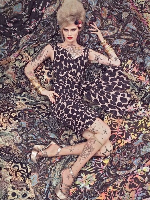 25960e9344f592e98072ef352700cf41_08_02_2009_0657952001234108510_steven_meisel (524x700, 396Kb)