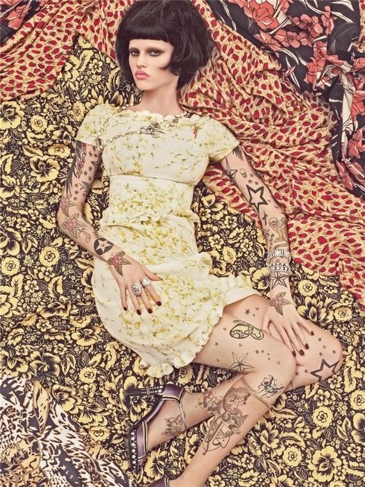 25960e9344f592e98072ef352700cf41_08_02_2009_0693138001234108510_steven_meisel (525x700, 402Kb)