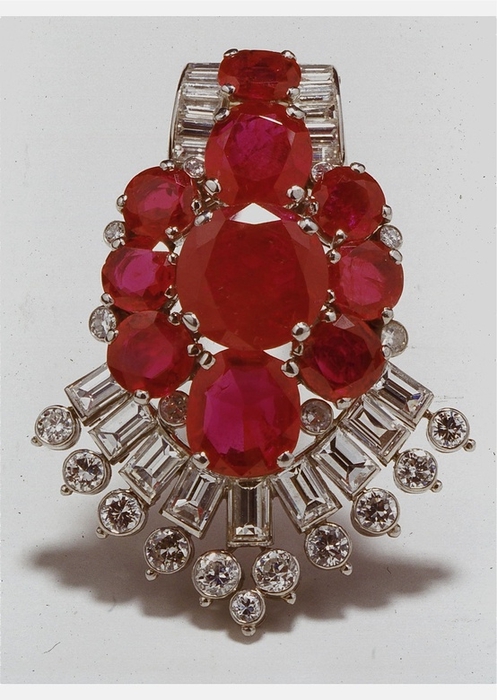 4463379_Cartier_London_Art_Deco_Diamond_Ruby_Clip_1937 (497x700, 238Kb)
