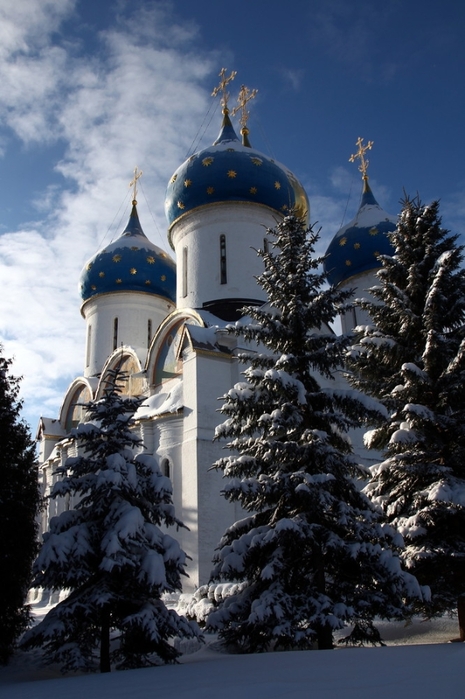 Uspenski-Kathedrale-in-Sergijew-Possad-a30099277 (465x700, 246Kb)