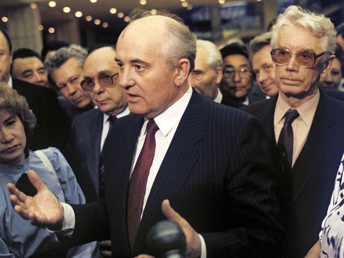 72809545_GORBACHEV_YA_DAL_VAM_VOLYU (700x525, 55Kb)