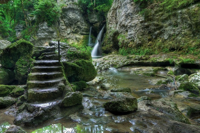 Водопад La Tine de Conflens, Швейцария 56073