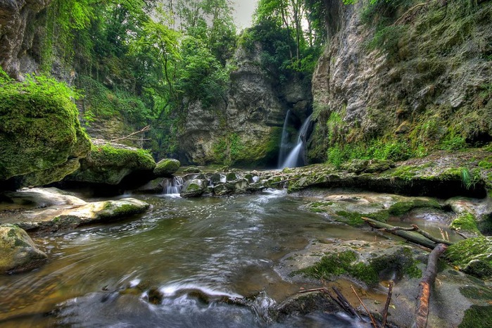 Водопад La Tine de Conflens, Швейцария 27866