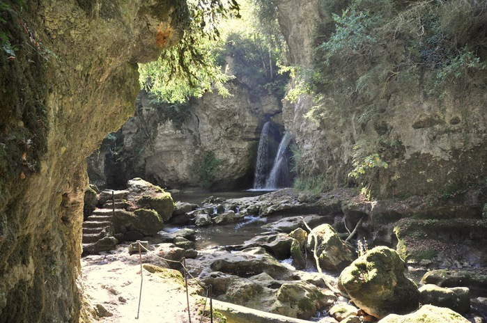 Водопад La Tine de Conflens, Швейцария 16546