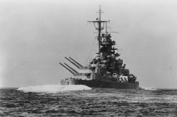 1330457460_battleship-tirpitz (572x378, 33Kb)