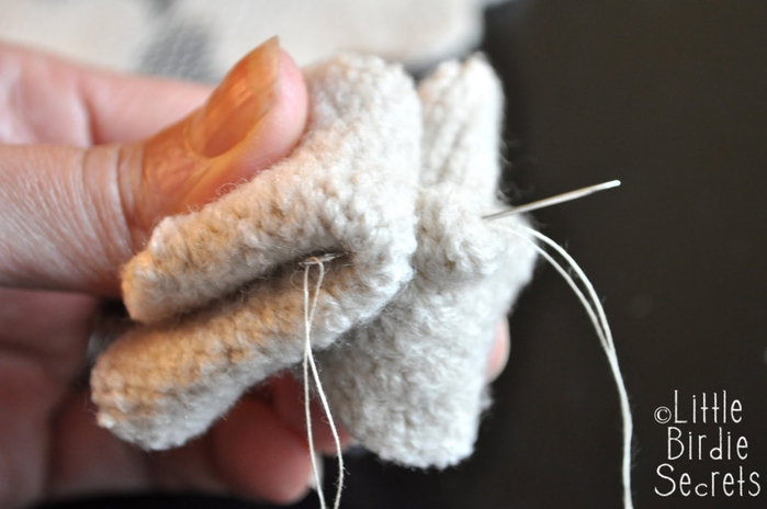 how to make a felted sweater flower (700x464, 164Kb)