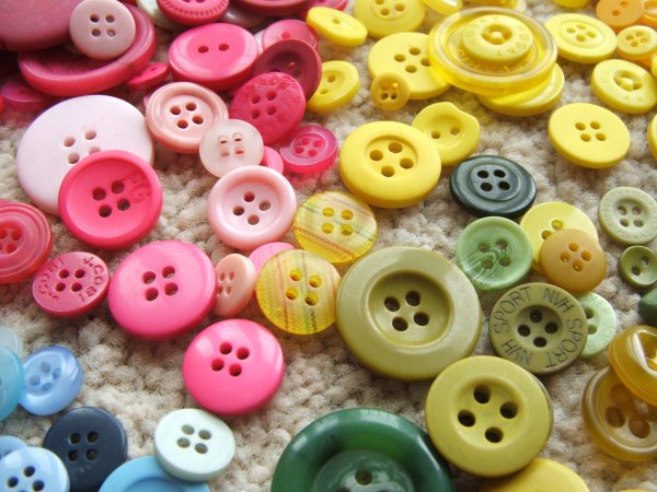 buttons03-783543 (600x450, 78Kb)