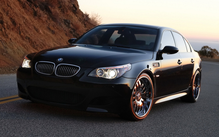 Auto_BMW_M5_Currency_Motors_BMW_M5_027719_ (700x437, 321Kb)