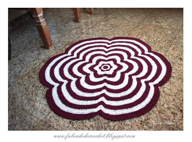 TAPETE FLOR DE CROCHE (CROCHET RUG) (640x474, 150Kb)