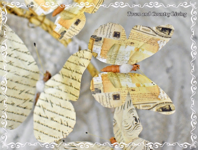 Венки с бабочками из газет, нотных и книжных страниц. Винтажные идеи (13) (640x483, 96Kb)
