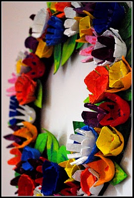 finished egg carton wreath (270x400, 37Kb)