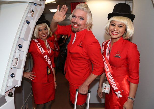 richard_branson_stewardess01 (630x448, 55Kb)