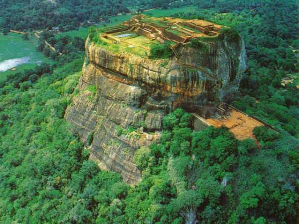 Plato_Sigiriya1 (600x450, 49Kb)