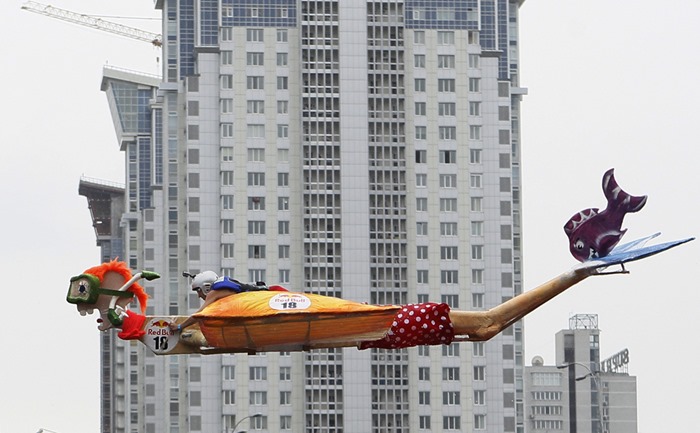 Red Bull Flugtag Украина. Полеты на самых нелепых предметах. Фотографии