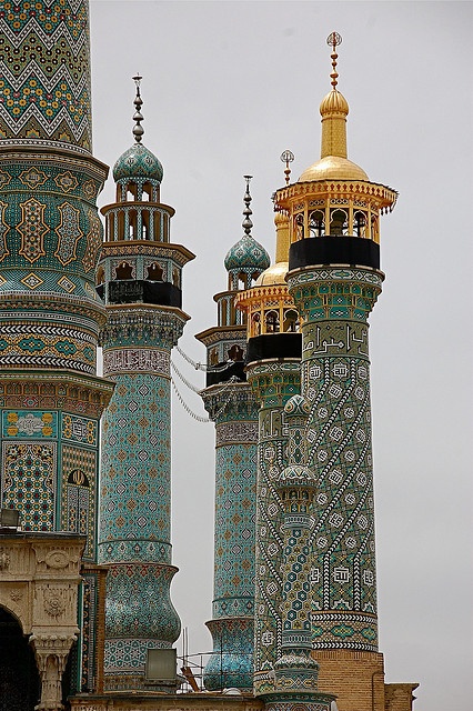 Minarets in Qom, Iran (426x640, 172Kb)