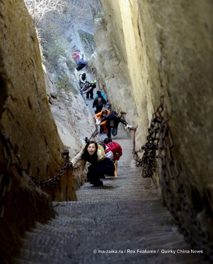 Великие дорожки Китая: Головокружительные тропинки (The great walkway of China: vertigo-inducing footpath)