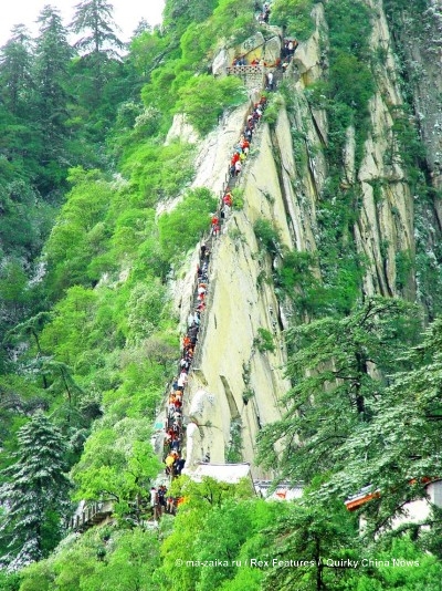 Великие дорожки Китая: Головокружительные тропинки (The great walkway of China: vertigo-inducing footpath)