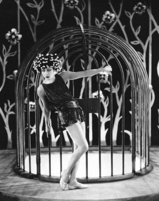 9 Alla Nazimova in the 1923 movie  Salome (555x700, 70Kb)