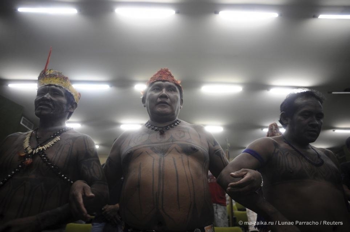 Оккупация офисов индейцами Амазонки