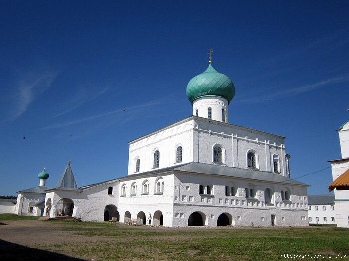 Свято-Троицкий Александра Свирского мужской монастырь (24) (700x525, 249Kb)