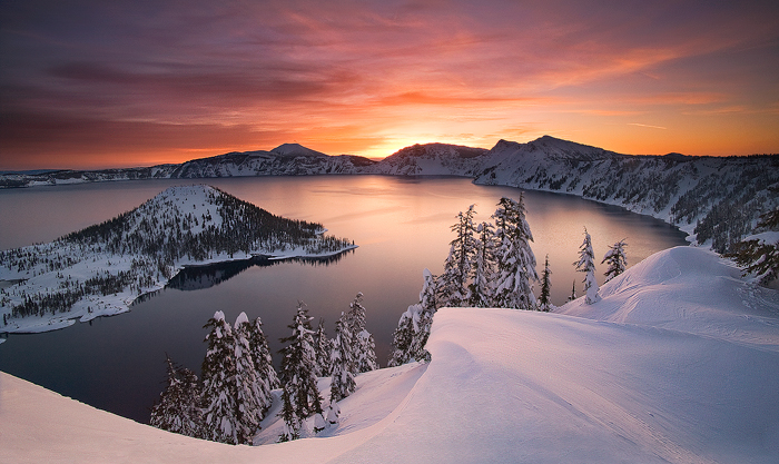 Crater-Lake (700x417, 384Kb)