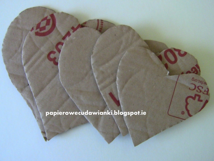Сердце из картона с цветами из бумаги. Мастер-класс (4) (700x525, 237Kb)