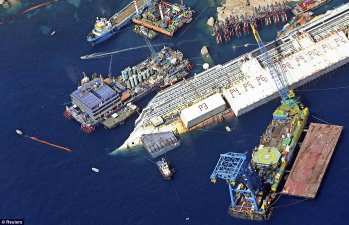 Costa Concordia 2 (700x450, 263Kb)