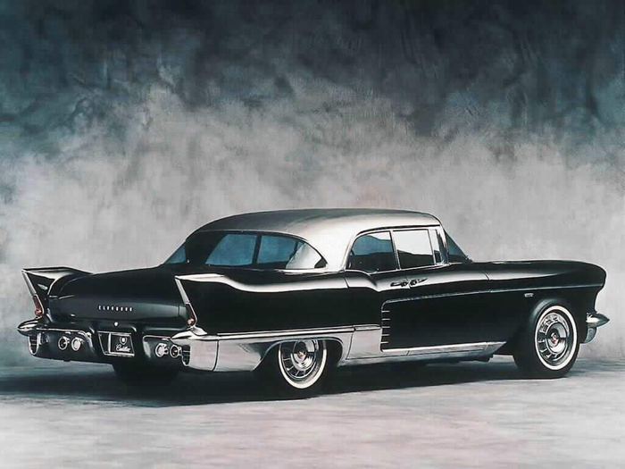 wallpapers-auto-cadillac-01 (700x525, 232Kb)