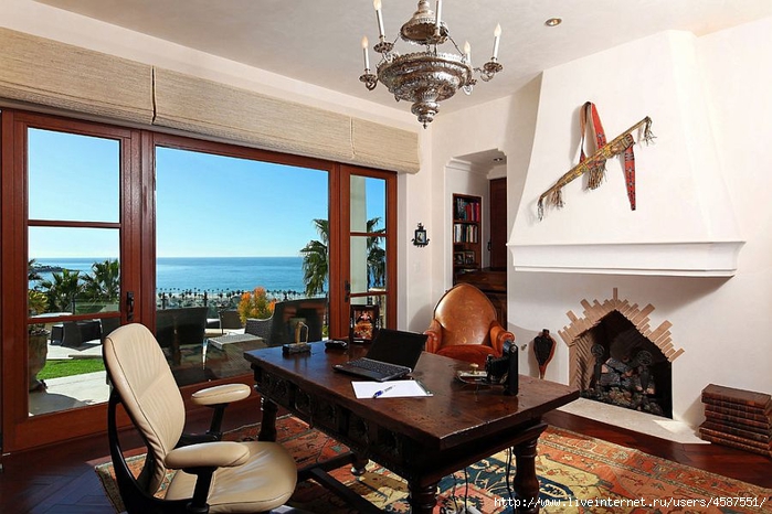 Cheerful-home-office-combines-Mediterranean-and-coastal-touches (700x466, 262Kb)