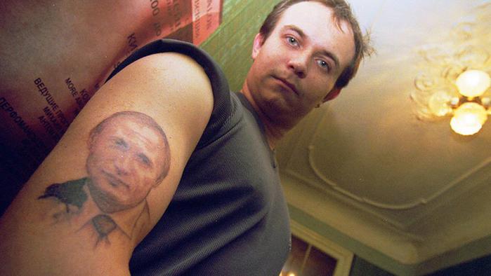 Самые эффектные и необычные татуировки с Путиным