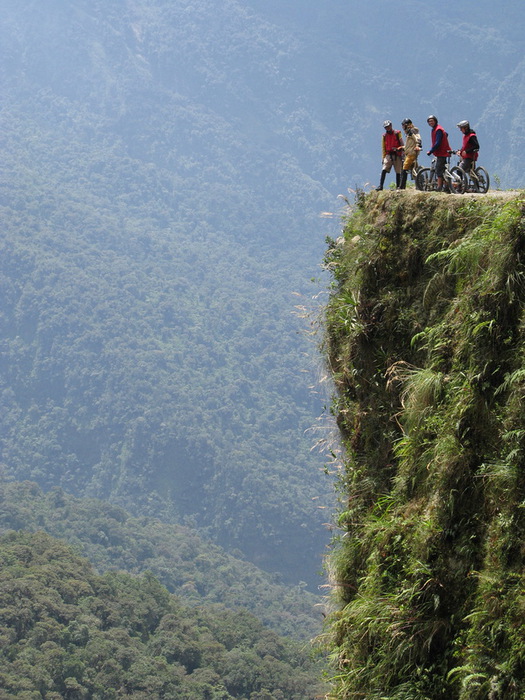 Bolivia_Yunga_Road-9 (525x700, 160Kb)