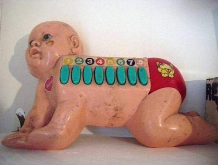 Ужасные игрушки, которые могут нанести непоправимую психологическую травму вашему ребенку